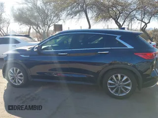 2020 Infiniti QX50 Luxe z VIN 3PCAJ5M17LF109157, wystawiony jako IAAI lot #41593864 z przebiegiem 27 895 mil mil oraz . Historia ofert i sprzedaży dostępna na DreamBid. Obrazek 14.