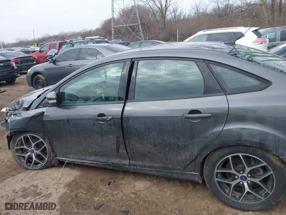 2017 Ford Focus SEL with VIN 1FADP3H27HL221776, listed as a IAAI auction lot 41631699 with 176,424 mi miles. Bid and sale history available at carsss.com. Image 15.