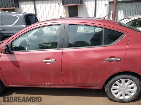 2016 Nissan Versa S z VIN 3N1CN7AP9GL850244, wystawiony jako IAAI lot #42254319 z przebiegiem 87 728 mil mil oraz . Historia ofert i sprzedaży dostępna na DreamBid. Obrazek 14.