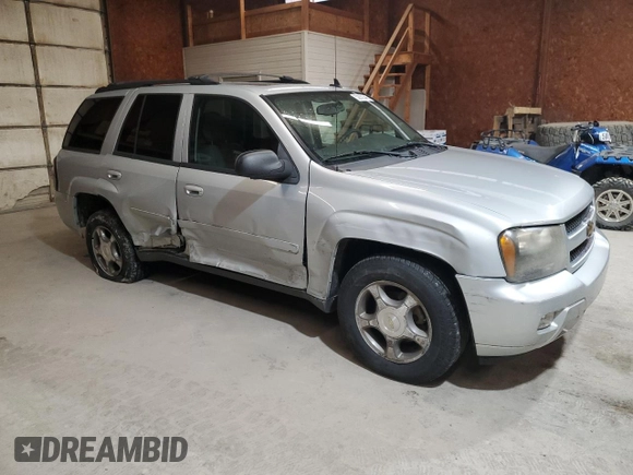 2008 Chevrolet TrailBlazer 1LT with VIN 1GNDT13S582154934, listed as a Copart auction lot 52850345 with 249,534 mi miles and Salvage Title. Bid and sale history available at DreamBid. Image 4.