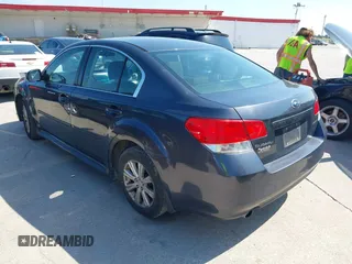 2012 Subaru Legacy Premium z VIN 4S3BMBC68C3011842, wystawiony jako IAAI lot #42393650 z przebiegiem 162 987 mil mil oraz . Historia ofert i sprzedaży dostępna na DreamBid. Obrazek 3.