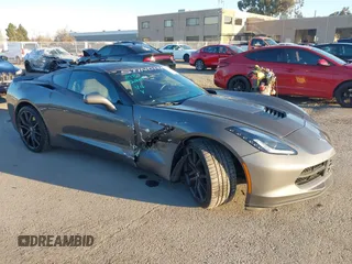 2016 Chevrolet Corvette Z51 1LT z VIN 1G1YH2D75G5121840, wystawiony jako IAAI lot #41392412 z przebiegiem 64 452 mil mil oraz . Historia ofert i sprzedaży dostępna na DreamBid. Obrazek 1.