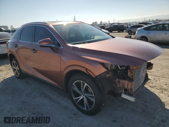2024 Lexus RX 350 z VIN JTJCHMAA0R2013642, wystawiony jako Copart lot #45470085 z przebiegiem 5 604 mil mil oraz Szkoda całkowita • Salvage title. Historia ofert i sprzedaży dostępna na DreamBid. Obrazek 4.