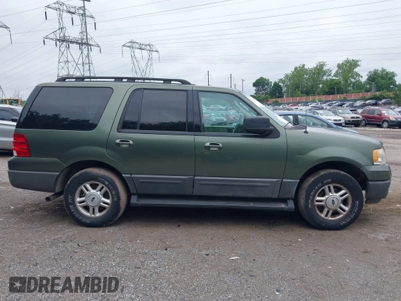 2005 Ford Expedition Special Service с VIN 1FMPU16575LB01825, выставлен на аукционе IAAI как лот 42335134 с пробегом 130 788 миль миль и . История ставок и продаж доступна на DreamBid. Изображение 14.