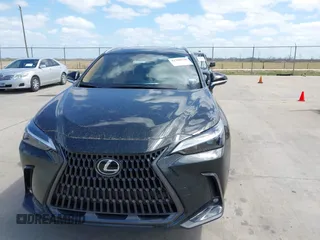 2024 Lexus NX 350h Premium z VIN JTJGKCEZ9R5020262, wystawiony jako IAAI lot #41704238 z przebiegiem 9 089 mil mil oraz . Historia ofert i sprzedaży dostępna na DreamBid. Obrazek 6.