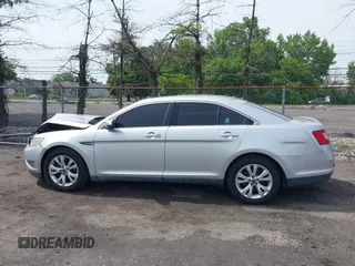 2010 Ford Taurus SEL с VIN 1FAHP2EW3AG156815, выставлен на аукционе IAAI как лот 42342615 с пробегом 152 870 миль миль и . История ставок и продаж доступна на DreamBid. Изображение 14.