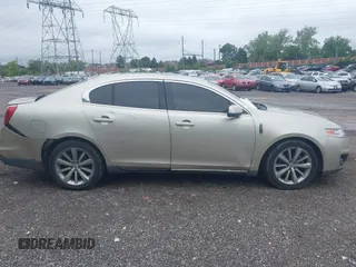 2010 Lincoln MKS с VIN 1LNHL9DRXAG614758, выставлен на аукционе IAAI как лот 42326402 с пробегом 141 602 миль миль и . История ставок и продаж доступна на DreamBid. Изображение 14.