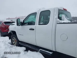 2009 Chevrolet Silverado 3500HD with VIN 1GCHC79K69E151898, listed as a IAAI auction lot 41489796 with 222,025 mi miles and . Bid and sale history available at DreamBid. Image 14.