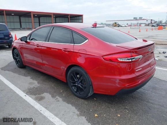 2020 Ford Fusion SE with VIN 3FA6P0HD2LR251447, listed as a IAAI auction lot 40978780 with 90,713 mi miles. Bid and sale history available at carsss.com. Image 3.