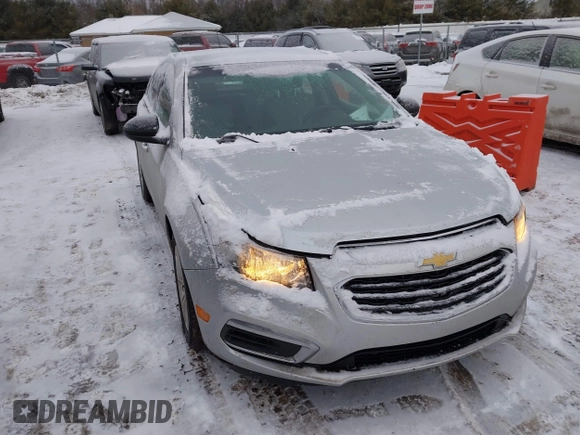2015 Chevrolet Cruze LS z VIN 1G1PA5SH6F7240786, wystawiony jako IAAI lot #41614478 z przebiegiem 103 978 mil mil oraz . Historia ofert i sprzedaży dostępna na DreamBid. Obrazek 1.