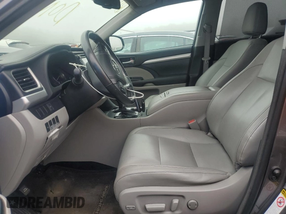 2014 Toyota Highlander XLE z VIN 5TDJKRFHXES037657, wystawiony jako Copart lot #53041445 z przebiegiem 134 344 mil mil oraz Szkoda całkowita • Salvage title. Historia ofert i sprzedaży dostępna na DreamBid. Obrazek 7.