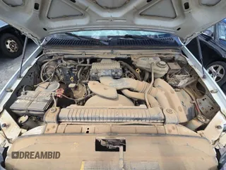 2007 Ford F-250 with VIN 1FDNF20557EA47058, listed as a IAAI auction lot 42631275 with 40,425 mi miles and . Bid and sale history available at DreamBid. Image 18.