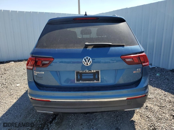 2018 Volkswagen Tiguan SEL with VIN 3VV2B7AX3JM147257, listed as a Copart auction lot 49596215 with 85,208 mi miles and Clean Title. Bid and sale history available at carsss.com. Image 6.