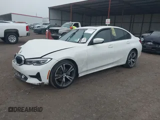 2022 BMW 3 Series 330i with VIN 3MW5R1J01N8C59980, listed as a IAAI auction lot 41445673 with 33,117 mi miles. Bid and sale history available at carsss.com. Image 17.