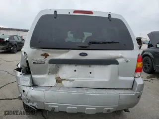 2005 Ford Escape Limited with VIN 1FMYU04125KE23079, listed as a Copart auction lot 45588415 with 226,071 mi miles and Salvage Title. Bid and sale history available at carsss.com. Image 6.