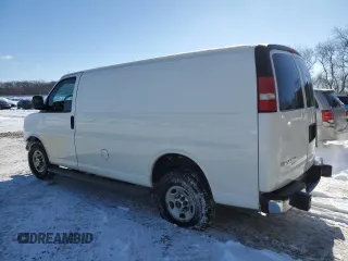 2014 GMC Savana Cargo Van with VIN 1GTW7FCA9E1911488, listed as a Copart auction lot 44233105 with 340,565 mi miles and Salvage Title. Bid and sale history available at carsss.com. Image 2.