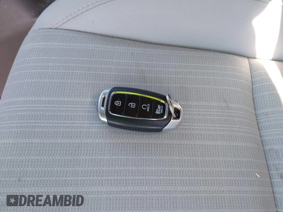 2023 Hyundai Kona SEL with VIN KM8K3CAB0PU961794, listed as a IAAI auction lot 41071018 with 8,988 mi miles and . Bid and sale history available at DreamBid. Image 11.