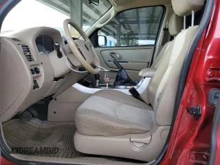 2005 Mercury Mariner Convenience with VIN 4M2YU56Z85DJ12274, listed as a Copart auction lot 52148105 with 213,826 mi miles and Salvage title. Bid and sale history available at DreamBid. Image 7.