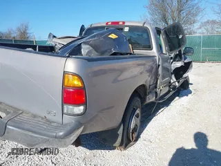 2000 Toyota Tundra SR5 with VIN 5TBRT3411YS096337, listed as a IAAI auction lot 41702651 with Not Provided miles and . Bid and sale history available at carsss.com. Image 15.