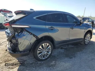 2022 Toyota Venza LE with VIN JTEAAAAH4NJ100997, listed as a Copart auction lot 53477235 with 18,099 mi miles and Salvage Title. Bid and sale history available at carsss.com. Image 3.