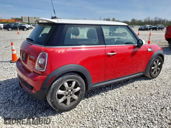 2009 MINI Hardtop S with VIN WMWMF73599TW87973, listed as a Copart auction lot 53343985 with 73,742 mi miles and Salvage Title. Bid and sale history available at DreamBid. Image 3.