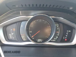 2017 Volvo V60 Premier with VIN YV140MEK8H1371796, listed as a Copart auction lot 80654044 with 85,572 mi miles and Salvage Title. Bid and sale history available at carsss.com. Image 9.