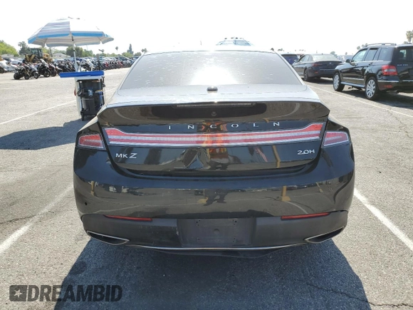 2018 Lincoln MKZ Hybrid Reserve z VIN 3LN6L5MU2JR621992, wystawiony jako Copart lot #58600025 z przebiegiem 136 672 mil mil oraz Szkoda całkowita • Salvage title. Historia ofert i sprzedaży dostępna na DreamBid. Obrazek 6.