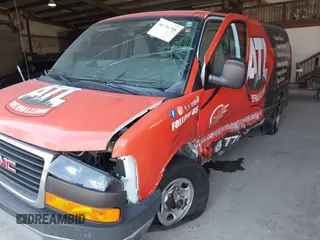 2017 GMC Savana Cargo Van with VIN 1GTW7AFF8H1907320, listed as a IAAI auction lot 40236798 with 88,600 mi miles. Bid and sale history available at carsss.com. Image 6.