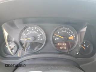 2014 Jeep Patriot Sport z VIN 1C4NJPBB7ED813331, wystawiony jako Copart lot #58982415 z przebiegiem 76 446 mil mil oraz Szkoda całkowita • Salvage title. Historia ofert i sprzedaży dostępna na DreamBid. Obrazek 9.