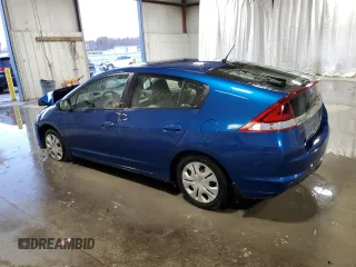 2013 Honda Insight with VIN JHMZE2H33DS005253, listed as a Copart auction lot 88088245 with 179,041 mi miles and Salvage title. Bid and sale history available at DreamBid. Image 2.