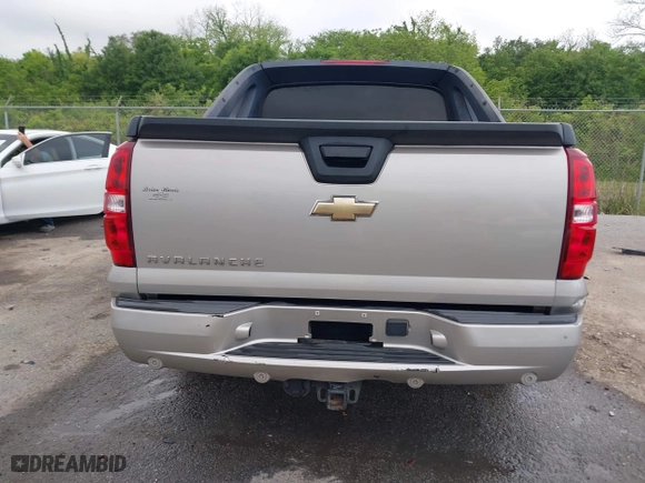 2007 Chevrolet Avalanche LTZ with VIN 3GNEC12J67G134064, listed as a IAAI auction lot 42029811 with 1 mi miles. Bid and sale history available at carsss.com. Image 16.