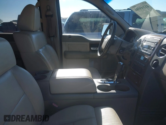 2004 Ford F-150 XLT with VIN 1FTPW14584KC35765, listed as a IAAI auction lot 41249586 with 322,715 mi miles. Bid and sale history available at carsss.com. Image 5.