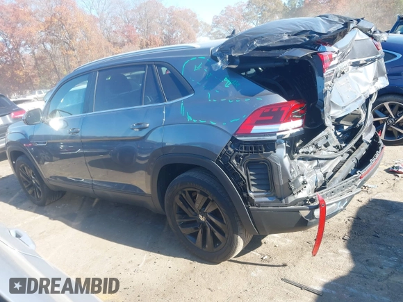 2022 Volkswagen Atlas SE with VIN 1V2JE2CA6NC208457, listed as a IAAI auction lot 40999391 with 40,409 mi miles and . Bid and sale history available at DreamBid. Image 14.