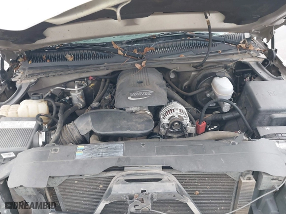 2006 Chevrolet Silverado 1500 LT1 with VIN 1GCEC19V96Z182898, listed as a IAAI auction lot 41135457 with 152,973 mi miles. Bid and sale history available at carsss.com. Image 10.