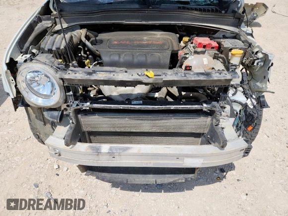 2018 Jeep Renegade Latitude with VIN ZACCJBBB2JPH65906, listed as a Copart auction lot 58846045 with 88,051 mi miles and Salvage title. Bid and sale history available at DreamBid. Image 12.