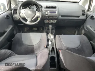 2007 Honda Fit z VIN JHMGD38477S043937, wystawiony jako Copart lot #58495495 z przebiegiem 101 800 mil mil oraz Szkoda całkowita • Salvage title. Historia ofert i sprzedaży dostępna na DreamBid. Obrazek 8.