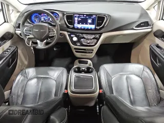 2022 Chrysler Pacifica Touring L z VIN 2C4RC1BG0NR167373, wystawiony jako Copart lot #56071675 z przebiegiem 60 107 mil mil oraz Czysty tytuł • Clean title. Historia ofert i sprzedaży dostępna na DreamBid. Obrazek 8.