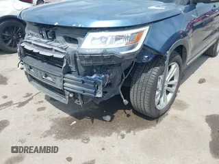 2018 Ford Explorer XLT z VIN 1FM5K7D80JGA25011, wystawiony jako IAAI lot #42155280 z przebiegiem 134 579 mil mil oraz . Historia ofert i sprzedaży dostępna na DreamBid. Obrazek 6.