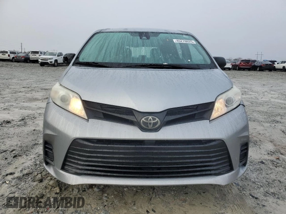2018 Toyota Sienna L с VIN 5TDZZ3DC0JS926500, выставлен на аукционе Copart как лот 45276025 с пробегом 185 907 миль миль и Списание • Salvage title. История ставок и продаж доступна на DreamBid. Изображение 5.