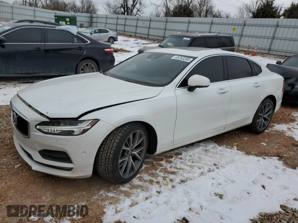 2017 Volvo S90 Momentum with VIN YV1A22MK6H1011610, listed as a Copart auction lot 45763285 with 134,657 mi miles and Salvage Title. Bid and sale history available at carsss.com. Image 1.