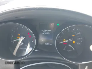 2019 Toyota C-HR XLE z VIN JTNKHMBX2K1049065, wystawiony jako IAAI lot #42226727 z przebiegiem 63 818 mil mil oraz . Historia ofert i sprzedaży dostępna na DreamBid. Obrazek 7.
