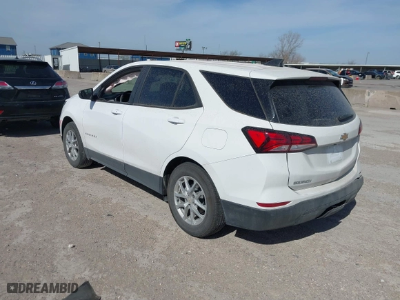 2024 Chevrolet Equinox LS with VIN 3GNAXHEG9RL298768, listed as a IAAI auction lot 41829973 with 10,897 mi miles. Bid and sale history available at carsss.com. Image 3.