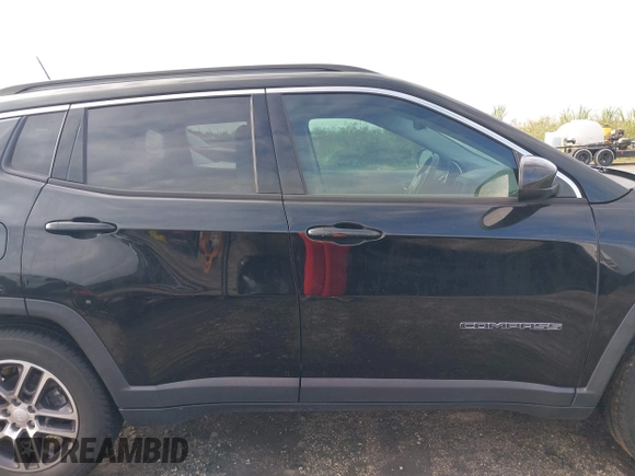 2019 Jeep Compass Latitude с VIN 3C4NJCBB2KT676877, выставлен на аукционе IAAI как лот 40476887 с пробегом Не указан миль и . История ставок и продаж доступна на DreamBid. Изображение 13.