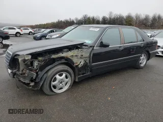 1999 Mercedes-Benz S-Class with VIN WDBGA51G5XA422062, listed as a Copart auction lot 83805544 with 198,439 mi miles and Salvage Title. Bid and sale history available at carsss.com. Image 1.