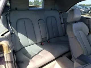 2000 Mercedes-Benz CLK 320/430 z VIN WDBLK70G9YT053107, wystawiony jako Copart lot #54883225 z przebiegiem 374 260 mil mil oraz Szkoda całkowita • Salvage title. Historia ofert i sprzedaży dostępna na DreamBid. Obrazek 10.