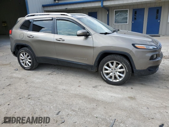 2016 Jeep Cherokee Limited with VIN 1C4PJMDS0GW240560, listed as a Copart auction lot 51577555 with 157,693 mi miles and Salvage Title. Bid and sale history available at DreamBid. Image 4.