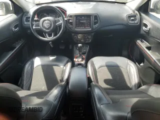 2019 Jeep Compass Trailhawk with VIN 3C4NJDDB9KT668729, listed as a Copart auction lot 51671255 with 116,398 mi miles and Clean Title. Bid and sale history available at DreamBid. Image 8.