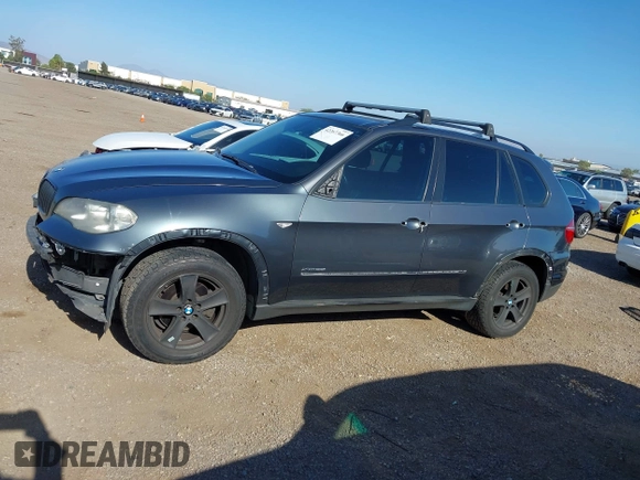2013 BMW X5 xDrive35i z VIN 5UXZV4C56D0G57030, wystawiony jako IAAI lot #42267366 z przebiegiem 174 381 mil mil oraz . Historia ofert i sprzedaży dostępna na DreamBid. Obrazek 15.