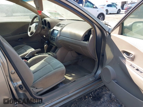 2002 Nissan Altima S with VIN 1N4AL11D32C291507, listed as a IAAI auction lot 41997253 with 199,769 mi miles. Bid and sale history available at carsss.com. Image 5.