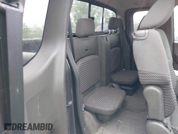 2010 Nissan Frontier SE z VIN 1N6AD0CW2AC415374, wystawiony jako IAAI lot #42321089 z przebiegiem 114 385 mil mil oraz . Historia ofert i sprzedaży dostępna na DreamBid. Obrazek 8.
